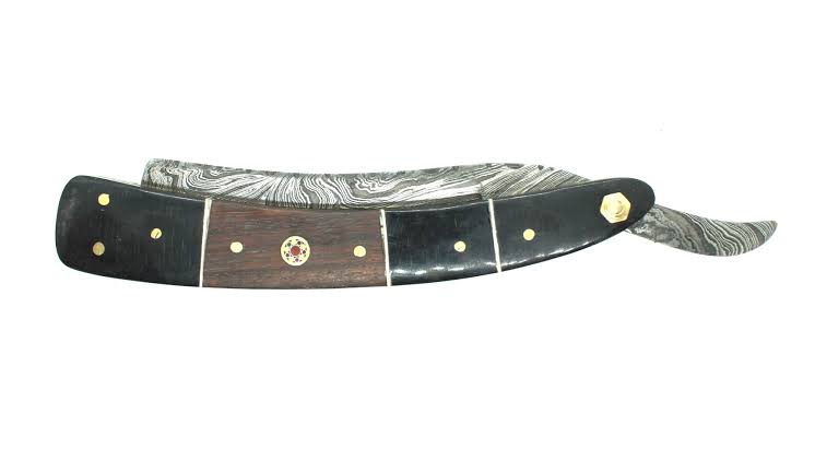 The Old School Damascus Steel Vintage Straight Razor Cut Throat Barber Salon Shaving Razor Vintage Horn Held