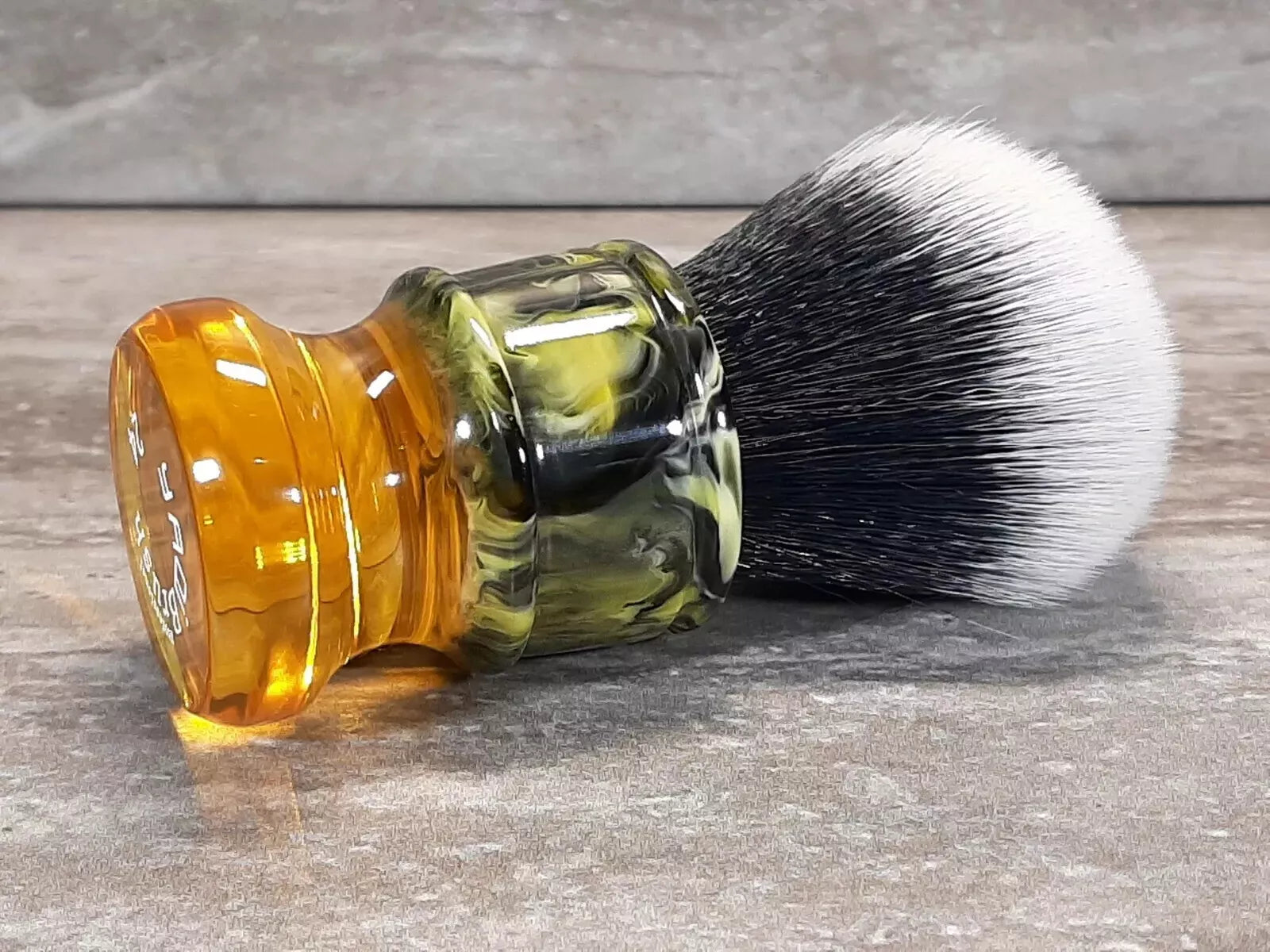 Yaqi 24mm Sagrada Familia Black/White Synthetic Fibre Shave Brush R1730